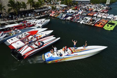 Key West Poker Executar Os Barcos A Motor