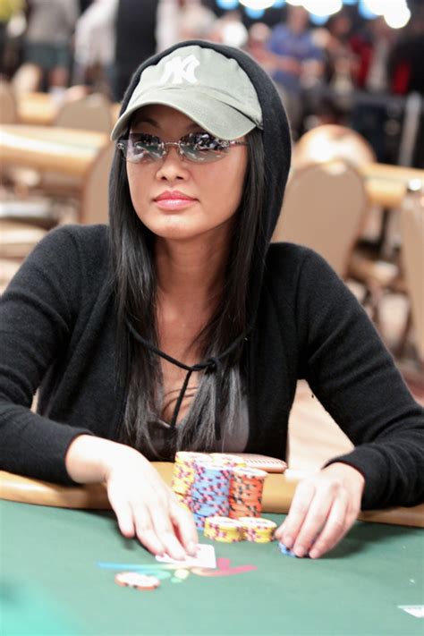 Lisa Hamilton Poker Bio