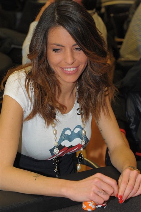 Paola Camassa Strip Poker